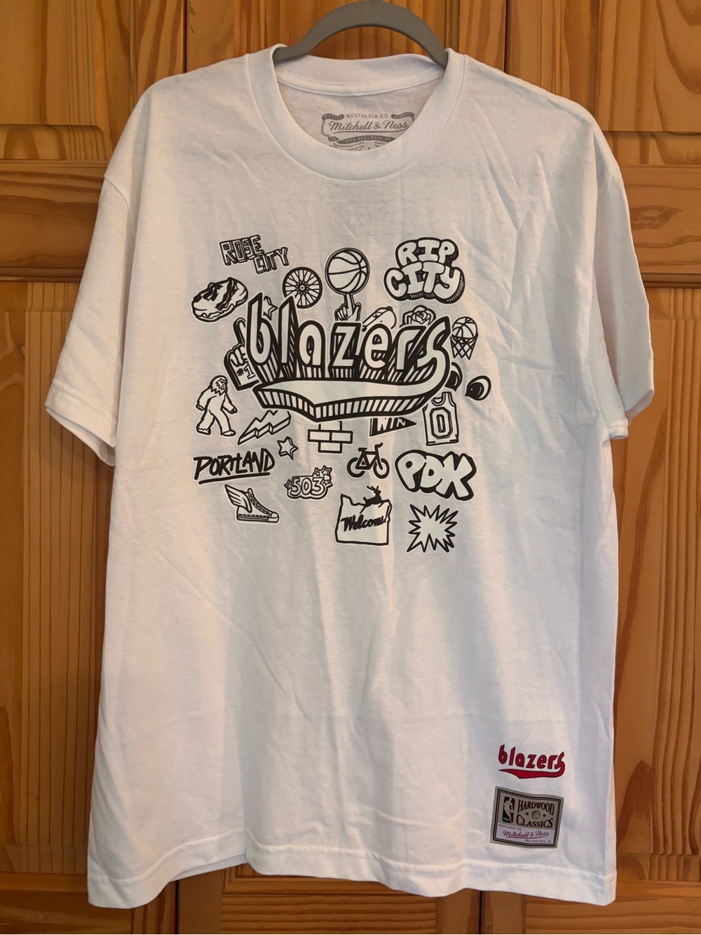 Mitchell & Ness White Tee with Portland Blazers Graphic